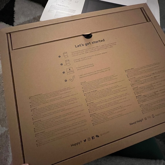 Wacom Cintiq Pro 16 4K Graphic Drawing Monitor with Pen - Picture 2 of 7